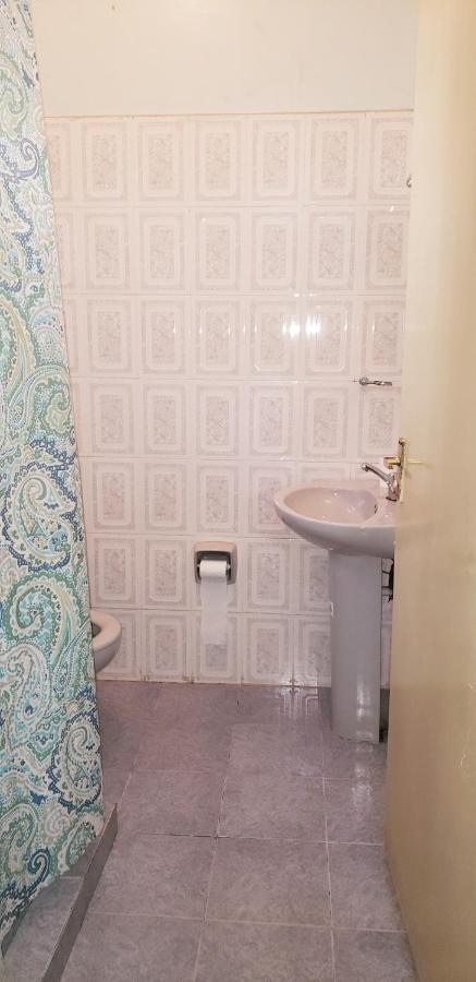 Family Nest Guesthouse Кісуму Екстер'єр фото