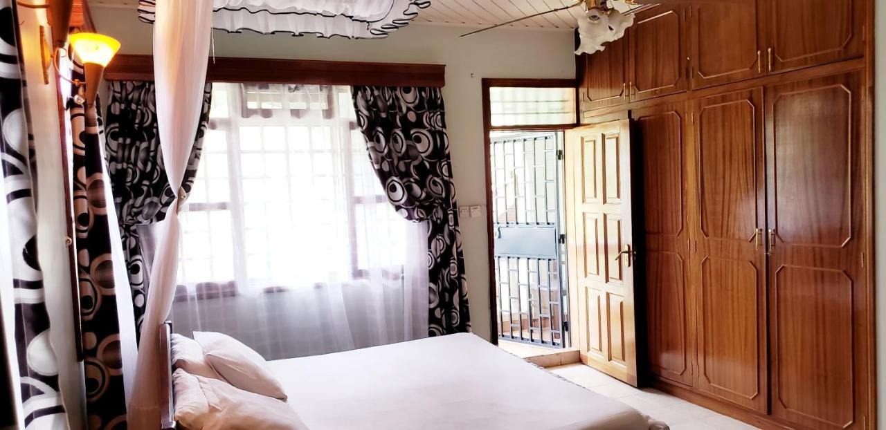 Family Nest Guesthouse Кісуму Екстер'єр фото