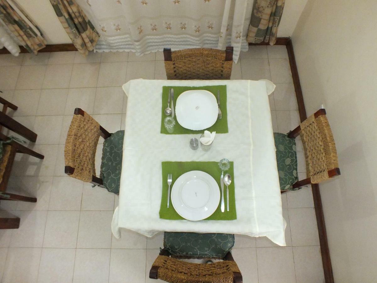Family Nest Guesthouse Кісуму Екстер'єр фото
